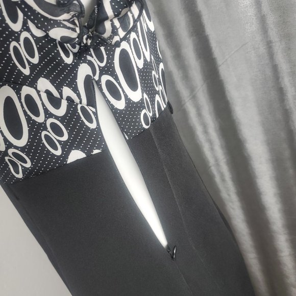 Voir Voir Print Top Black Dress with Belt Size 8 Ruffled Neck Side Zip - Picture 13 of 14